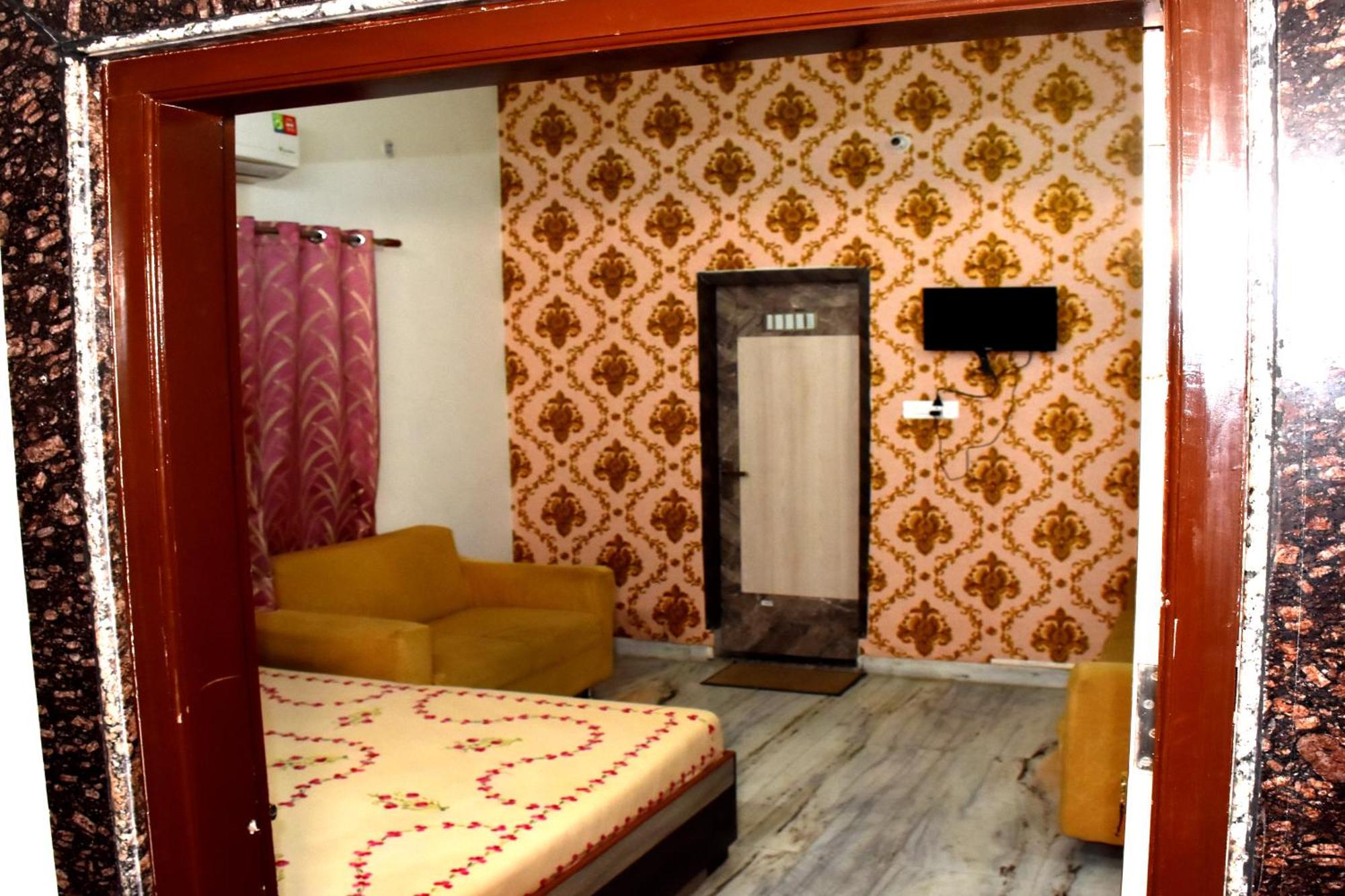 Ramaya Home Stay Varanasi Exterior foto