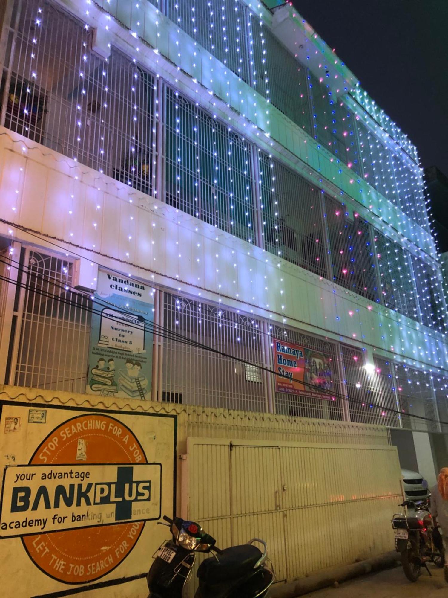 Ramaya Home Stay Varanasi Exterior foto