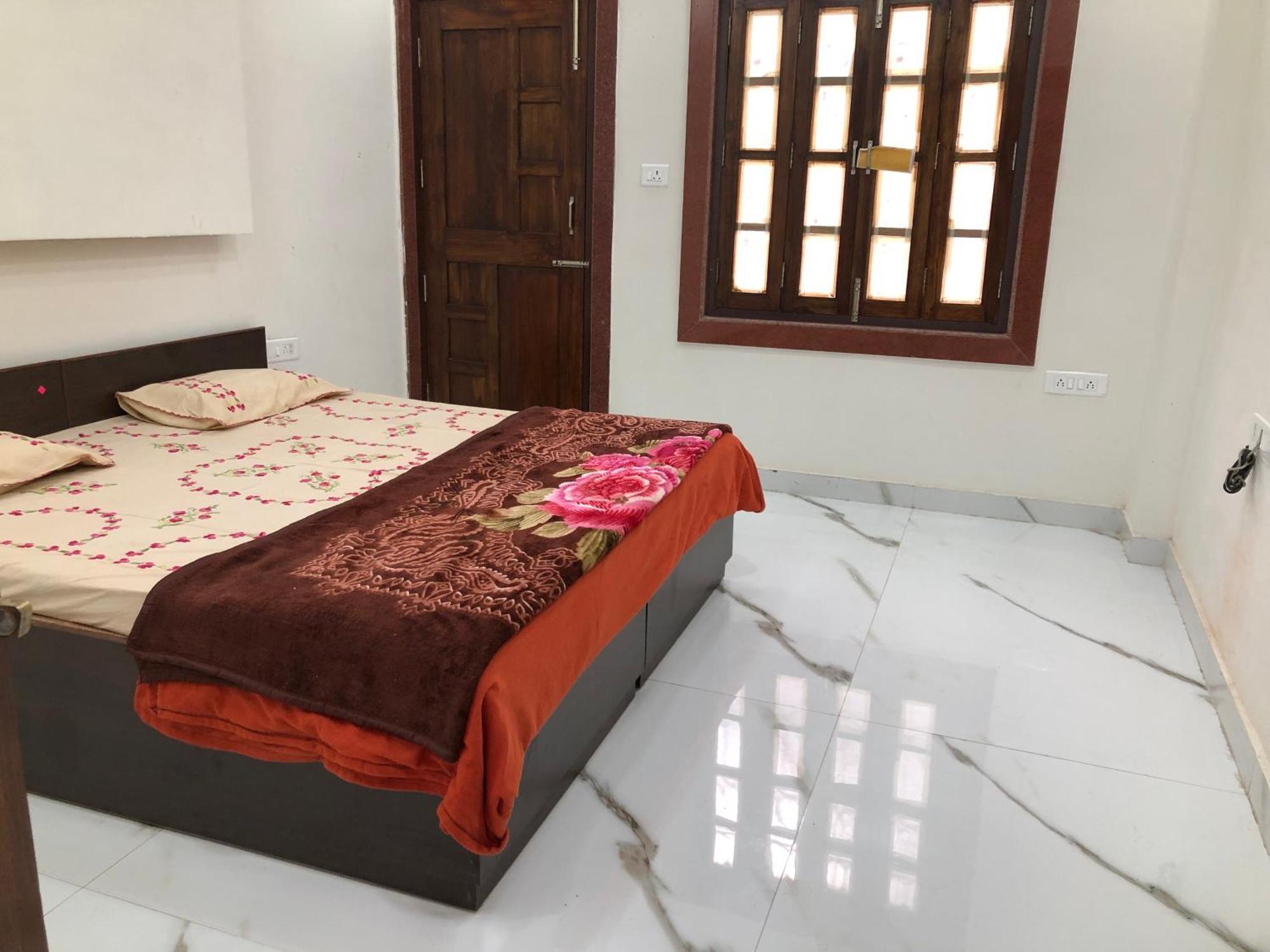 Ramaya Home Stay Varanasi Exterior foto